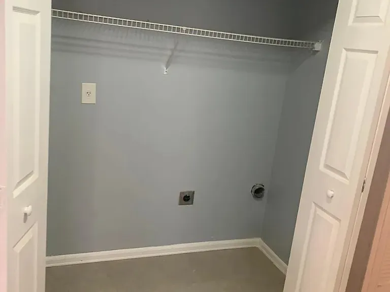194 Lake Dr — Photo 11
