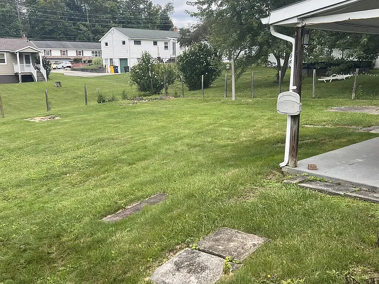 138 Work Dr — Photo 41