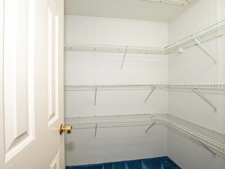 447 Kemp Rd — Photo 28