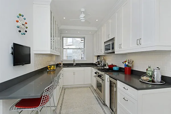 Sold by Corcoran | media 18