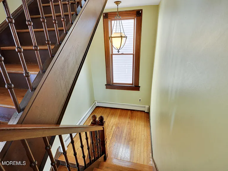 19 Ocean Ave — Photo 41