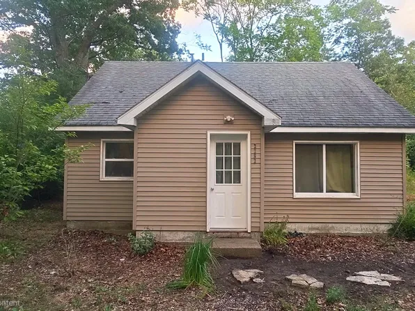2282 S Dangl Rd, Muskegon, MI 49442