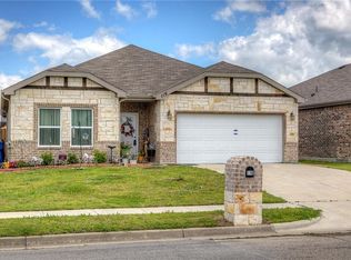 116 Comanche Dr, Greenville, TX 75402