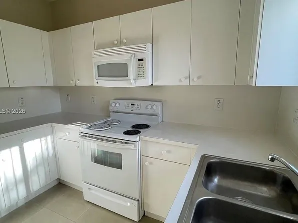390 NE 35th Ave #0, Homestead, FL 33033