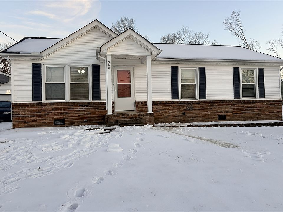1st image of 980 Long Beech Dr