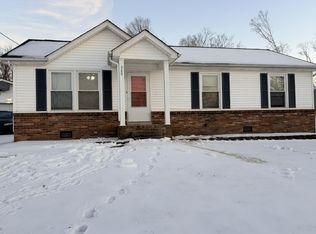 980 Long Beech Dr, Clarksville, TN 37042