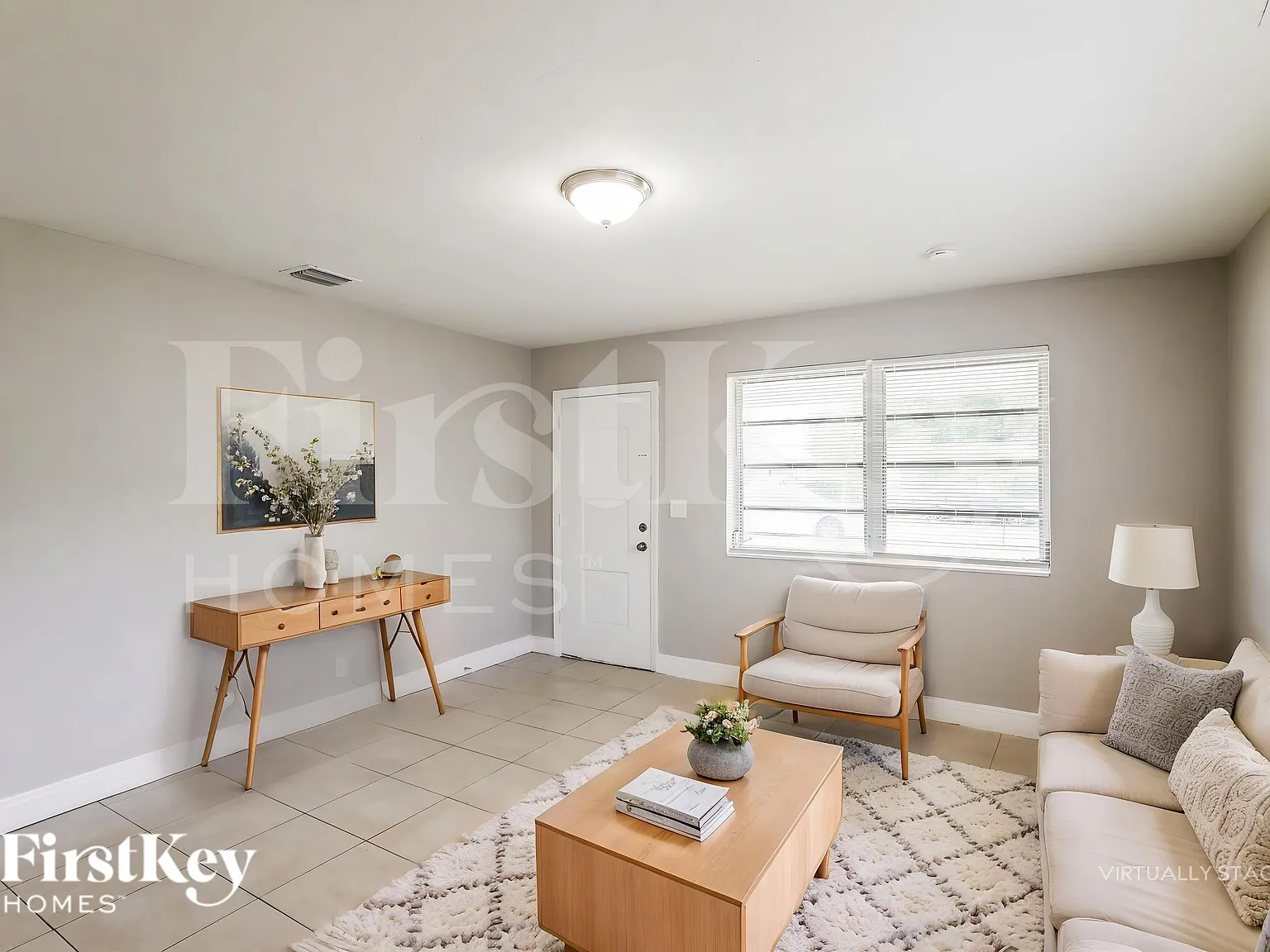 3 bed, 2.0 bath, 1103 sqft, $2,605 — Photo 4