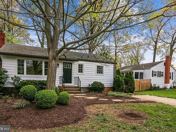 3rd image of 103 Dogwood Dr