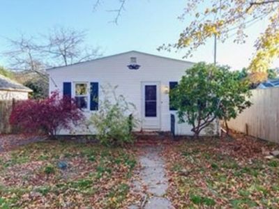 6 Pinehurst St, Dartmouth, MA, 02747