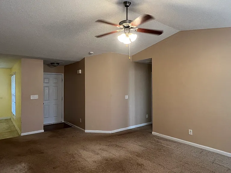 162 Mayweather Dr — Photo 7