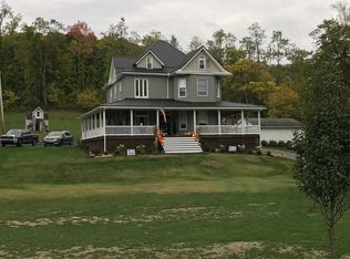 252 Hollow Rd, Mc Clellandtown, PA 15458