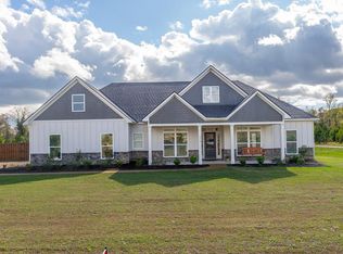 176 McLendon Rd, Fort Mitchell, AL 36856