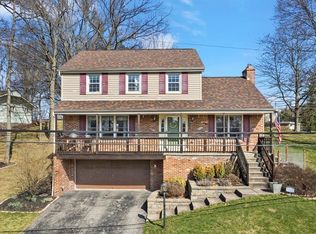 8701 Prescott Dr, Pittsburgh, PA 15237