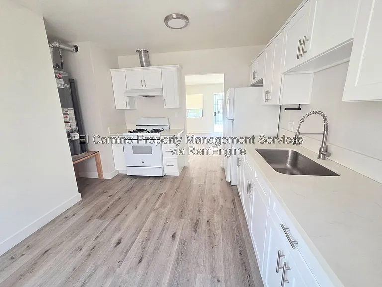 7722 Walker Ave #B — Photo 7