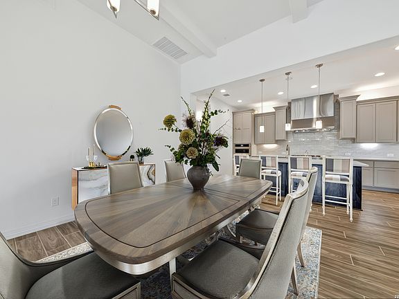 4th image of 23350 Grande Vista