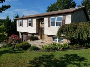 127 Scott Ln, Scott Depot, WV 25560