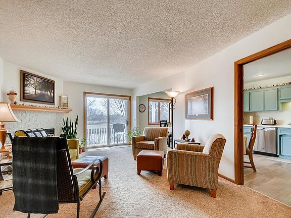 3rd image of 2650 Lake Court Dr #42