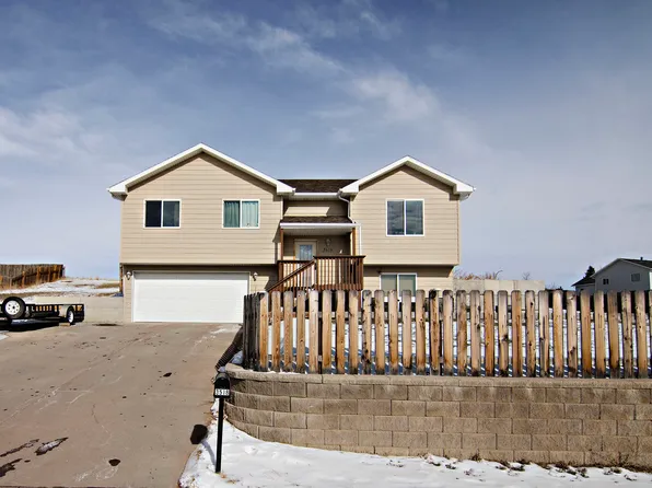 3518 Foothills Blvd, Gillette, WY 82716