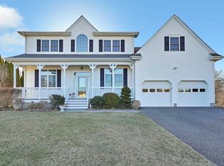 40 Wyndham Ln, Carmel, NY 10512