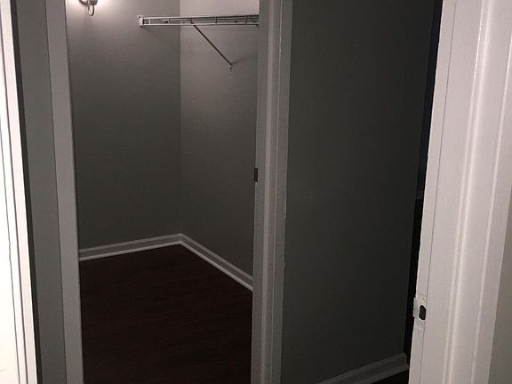5th image of 155 Walnut Dr APT 213B
