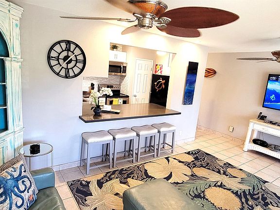3rd image of 34 Wailana Pl APT 204