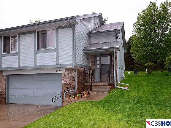 2nd image of 1732 N 121st St