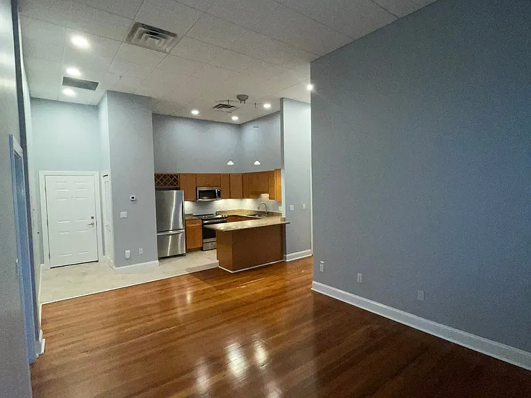 340 Central Ave — Photo 7