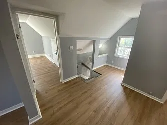 1 bed, 900 sqft, $1,050 — Photo 3