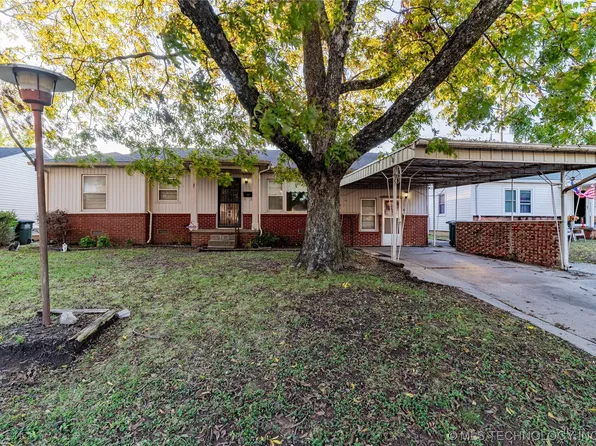 638 S Cedar St, Bristow, OK 74010