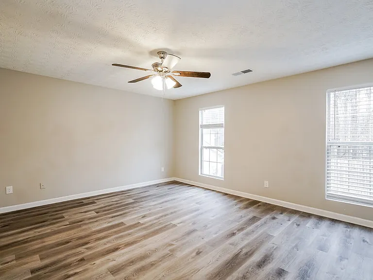1511 Norman Xing — Photo 11