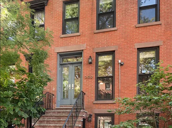202 Bergen Street image 1 of 14