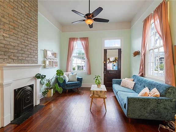 3rd image of 436 Pacific Ave