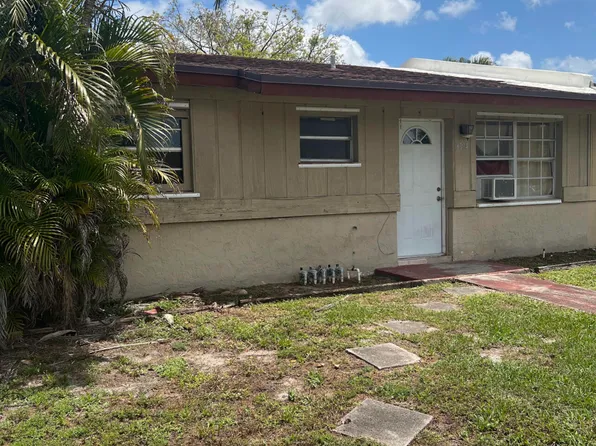 3794 Heather Drive E, Greenacres, FL 33463