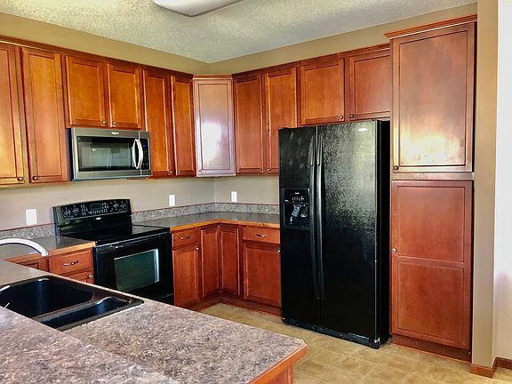 4th image of 11777 Emery Village Dr N