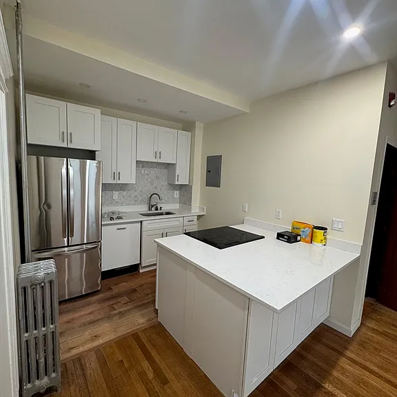 94 Hutchings St #3 — Photo 1