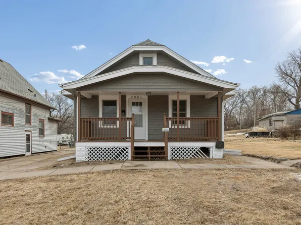 2881 Corby St, Omaha, NE 68111