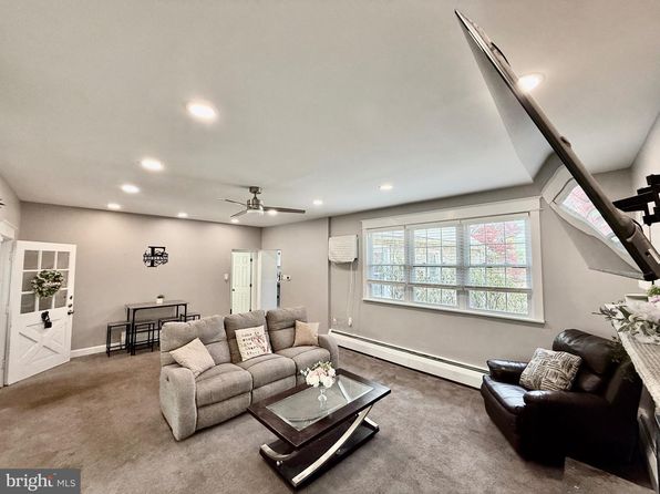 1311 Steel Rd, Havertown, PA 19083