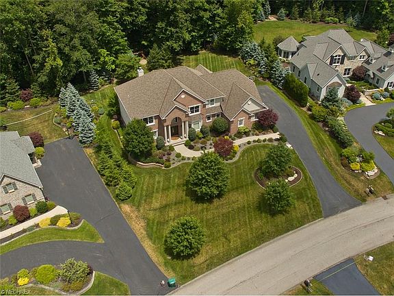 2nd image of 17395 Lookout Dr