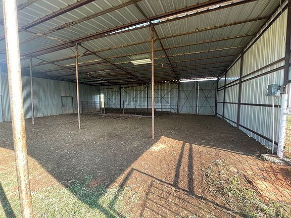 5th image of 302 County Road 370