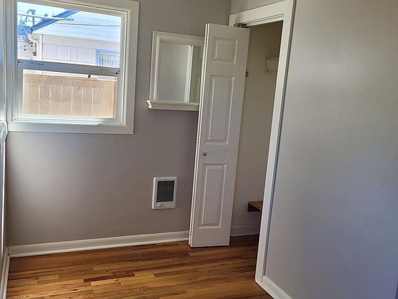 5th image of 506 W 28th St APT A