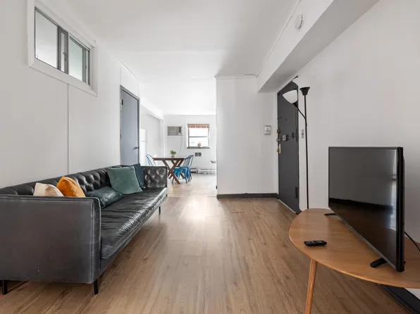 393 Eighth Avenue image 1 of 13