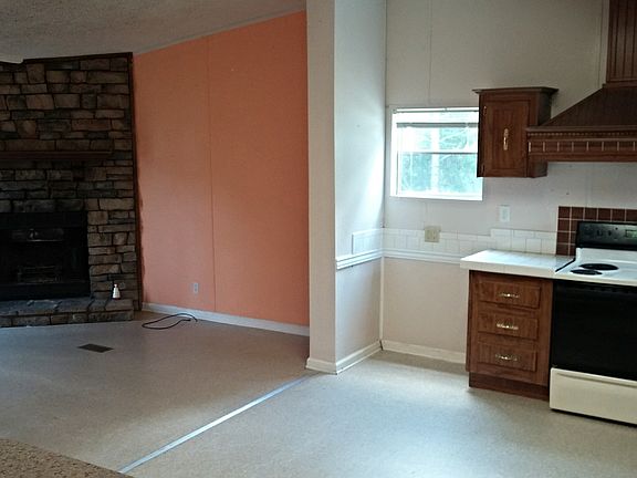 3rd image of 4524 Dawn Dr