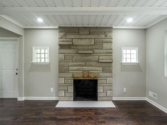 8609 Augustine Way-14