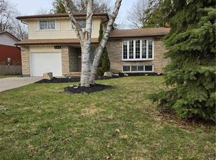 544 Glen Manor Blvd, Waterloo, ON N2L 4T6