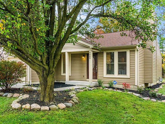 3rd image of 5066 Cherry Blossom Way