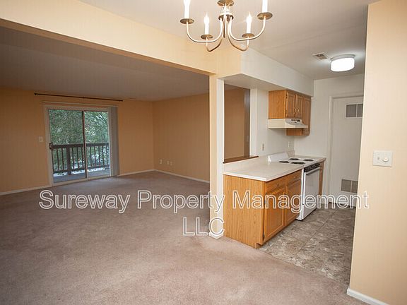 5th image of 115 Claire Ct