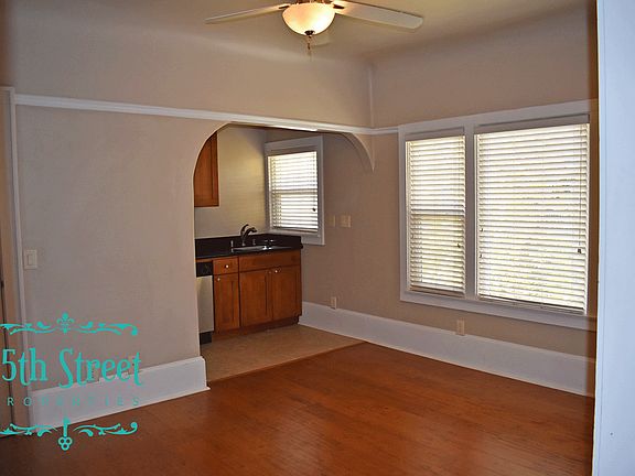 3rd image of 801 F St APT 11