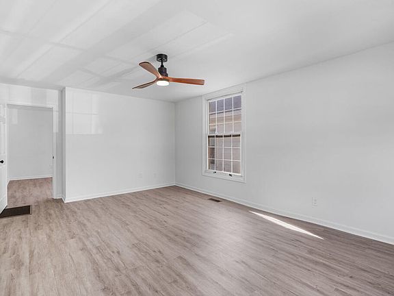 4th image of 3114 8th Ave