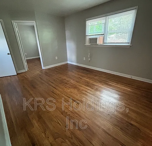 5226 Collindale Rd — Photo 4