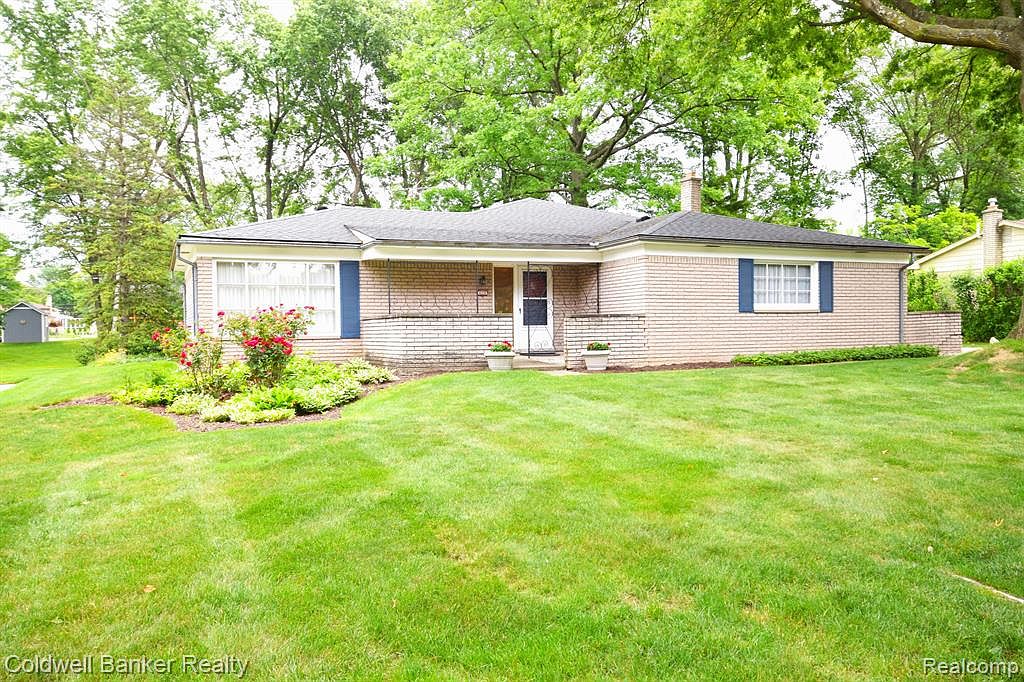 Troy, MI Real Estate & Home for Sale - The Perna Team